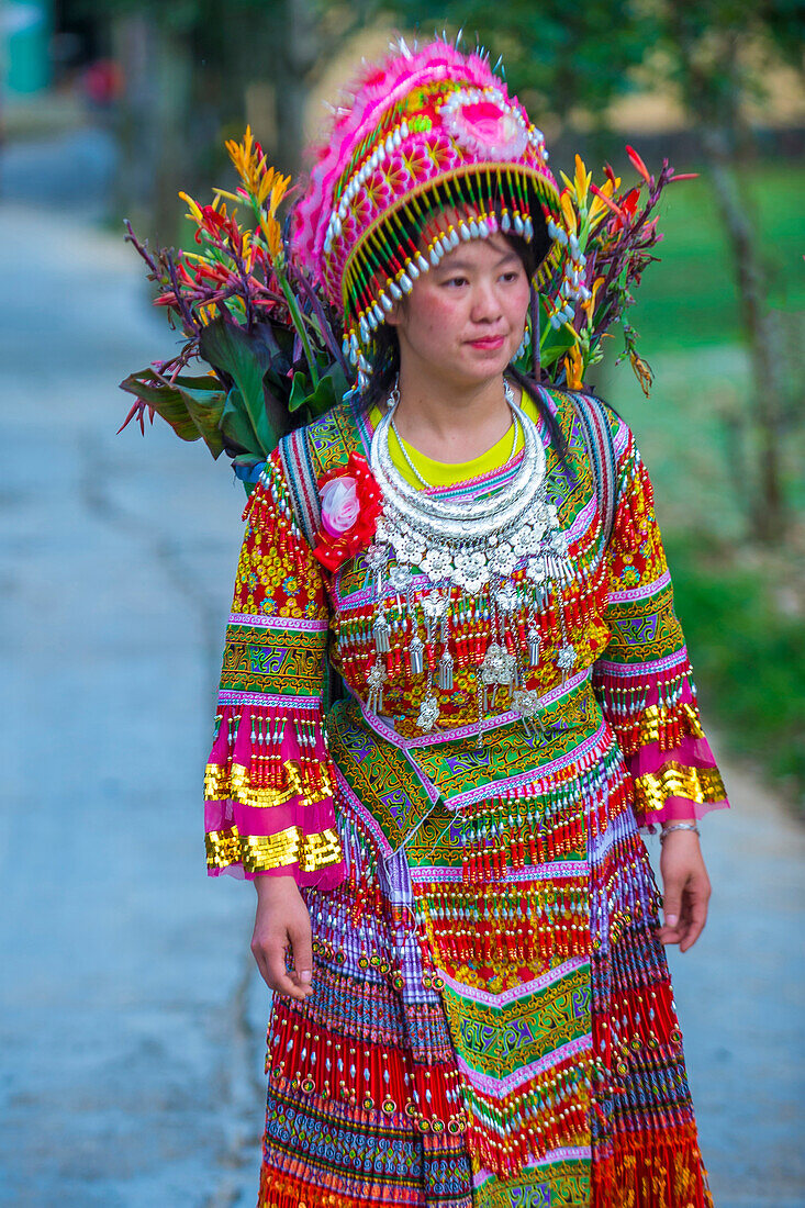 Mädchen aus der Hmong-Minderheit in einem Dorf bei Dong Van in Vietnam