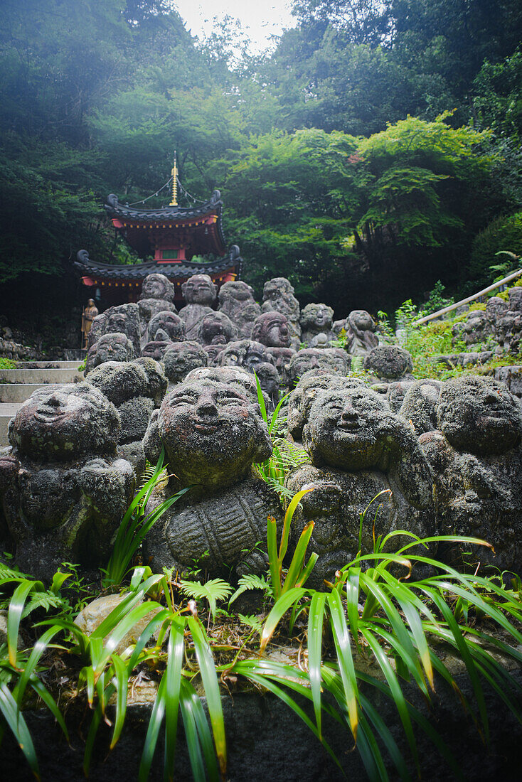 Der buddhistische Tempel Otagi Nenbutsu-ji im Stadtviertel Arashiyama in Kyoto, Japan