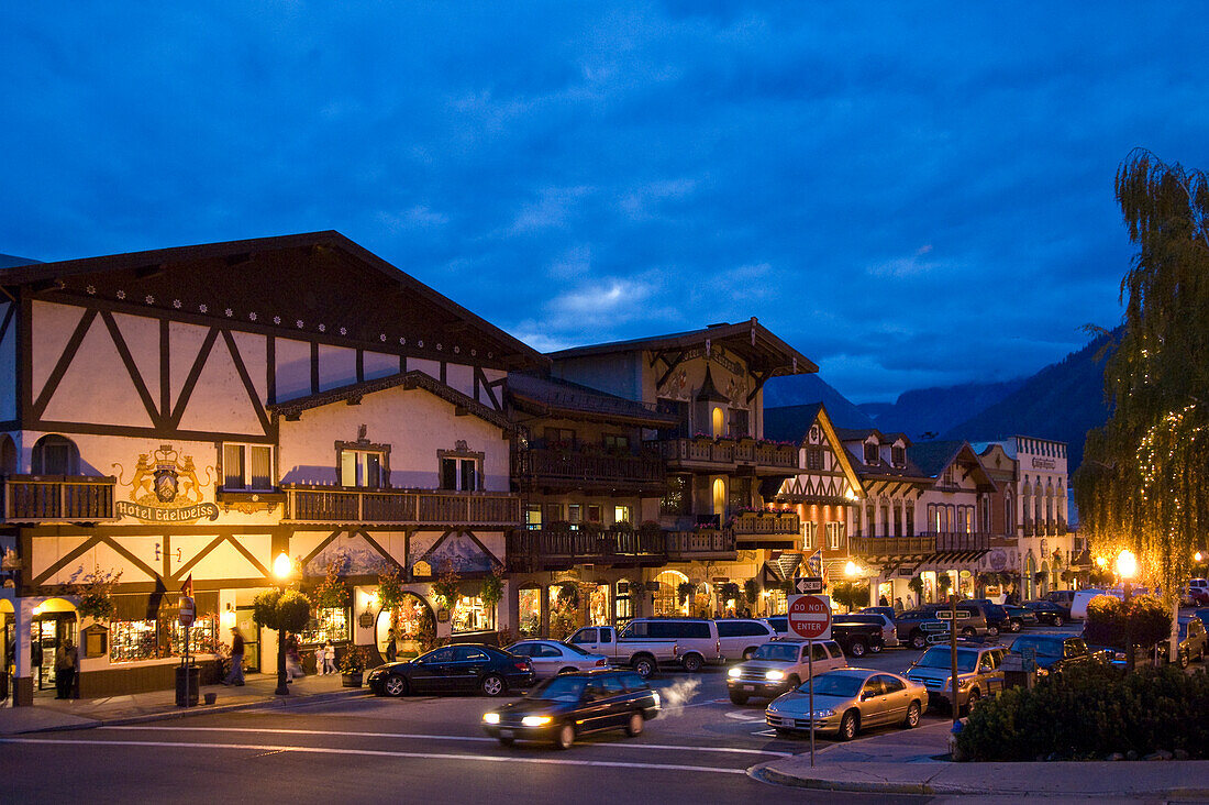 Leavenworth, Washington bei Nacht.