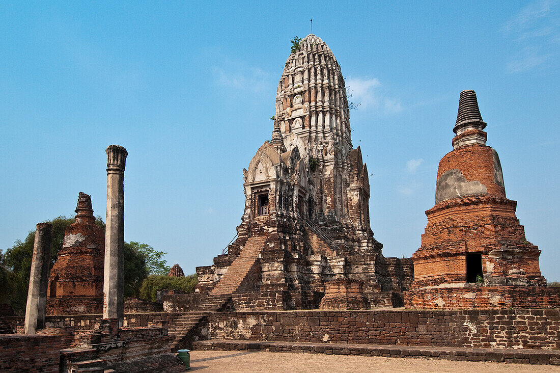 Wat Ratchaburana Buddhist Temple ruins; Ayutthaya, Thailand.