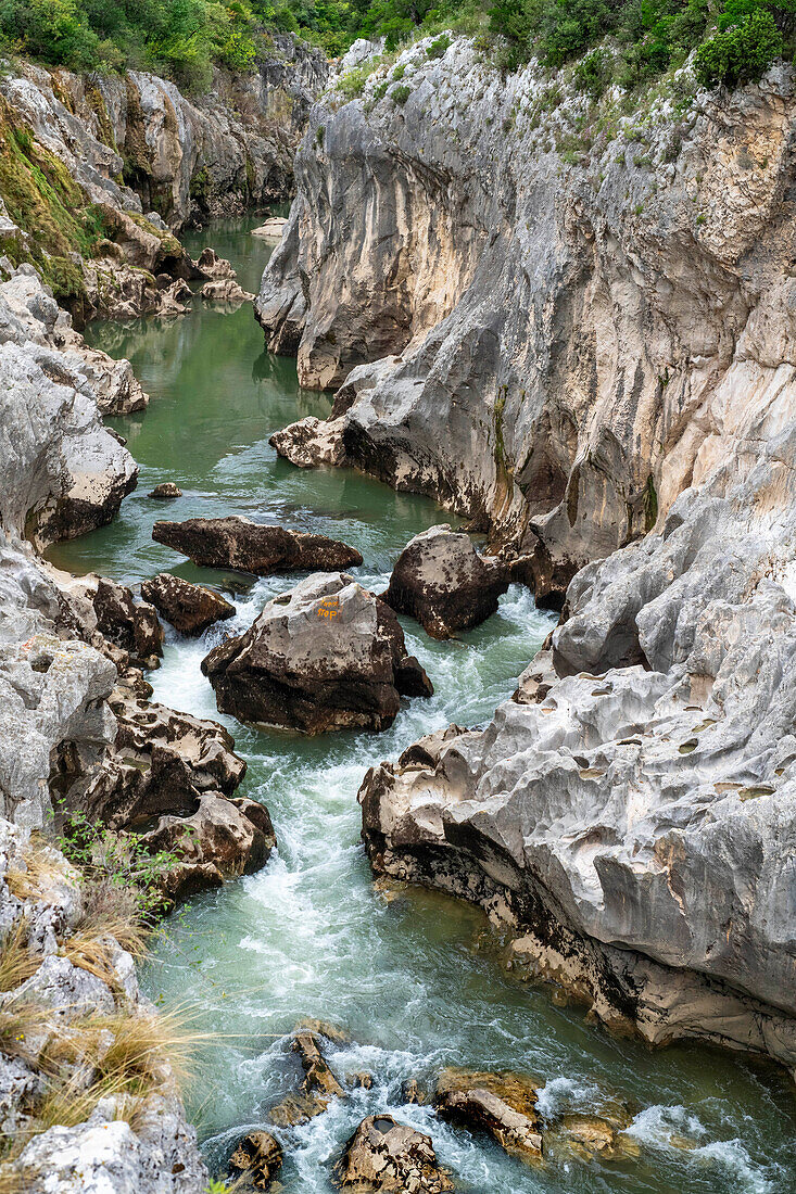 Gorges de l'Herault between St Martin de Londres and St Guilhem le Desert, Languedoc Roussillon Heraul, France