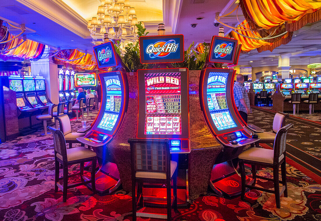 Das Innere des Bellagio Hotels und Casinos in Las Vegas. Das Bellagio ist ein Luxushotel und Kasino auf dem Las Vegas Strip. Das Bellagio wurde 1998 eröffnet.