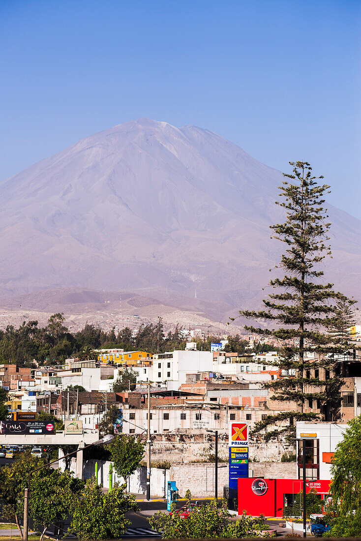 El Misti Volcano (aka Guagua Putina) 5822m summit, Arequipa, Peru