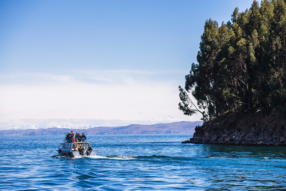 Fährenfahrt auf dem Titicacasee zur Isla del Sol (Sonneninsel) von Copacabana, Bolivien