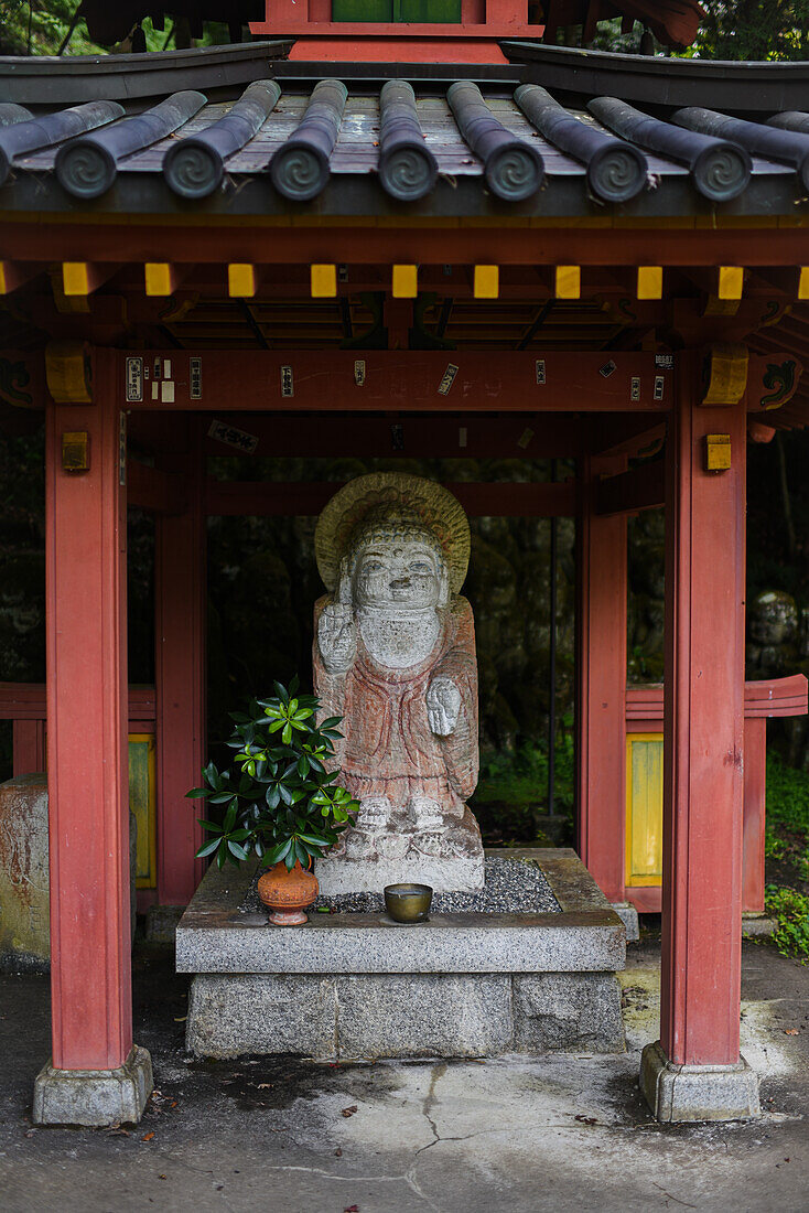 Otagi Nenbutsu-ji Buddhist temple in the Arashiyama neighborhood of Kyoto, Japan