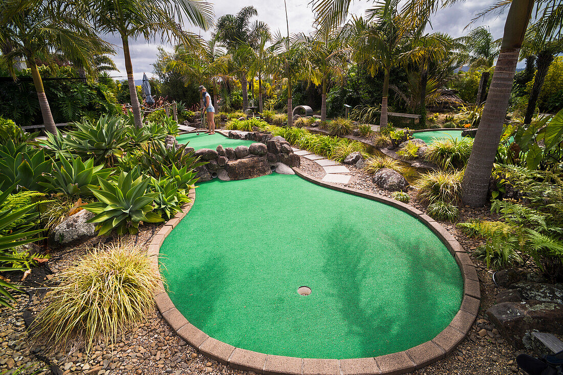 Birdwood Springs, Mini Putt Crazy Gold, die Nummer eins in Neuseeland, auf der Halbinsel Coromandel