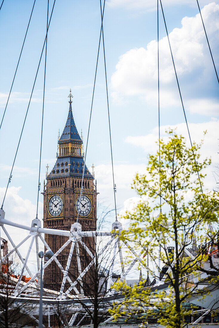 Big Ben und das London Eye, London, England, Vereinigtes Königreich