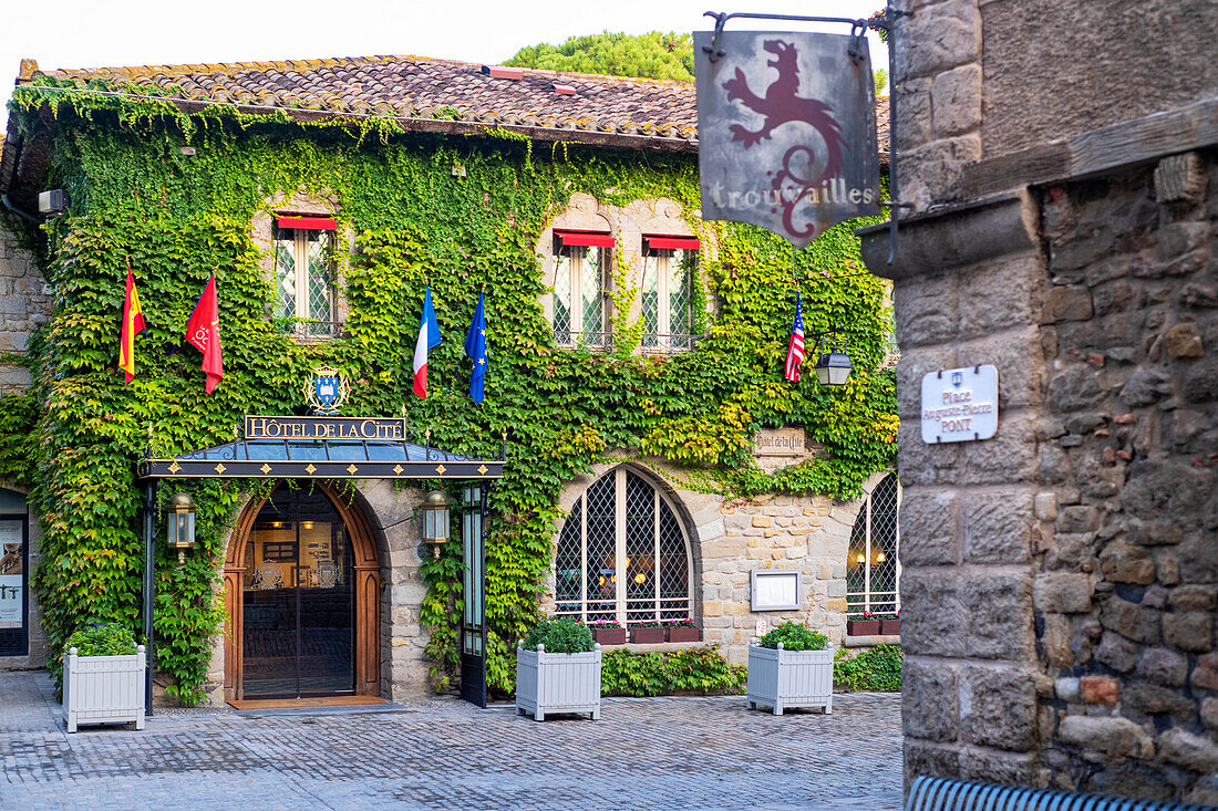 Innenansicht der Stadt Carcassonne, mittelalterliche Stadt, die von der UNESCO zum Weltkulturerbe erklärt wurde, Harboure d'Aude, Languedoc-Roussillon Midi Pyrenees Aude Frankreich