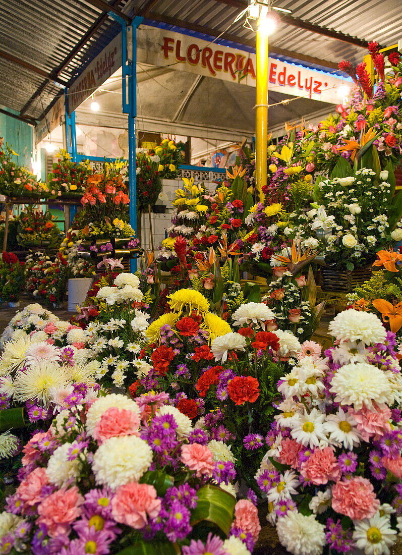Blumenmarkt in der Altstadt von Mazatlan, Sinaloa, Mexiko.