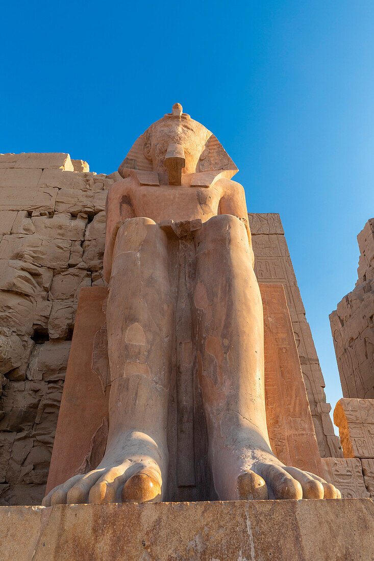 Statue at Karnak Temple, Luxor, Thebes, UNESCO World Heritage Site, Egypt, North Africa, Africa