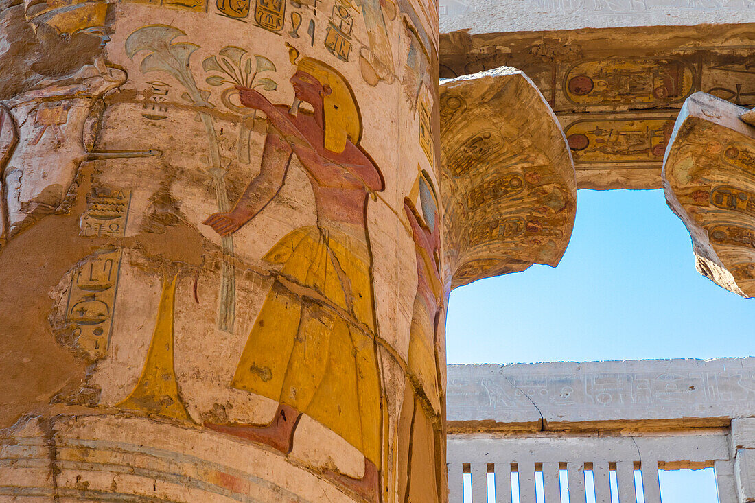 Säulen der Großen Hypostylhalle im Karnak-Tempel, Luxor, Theben, UNESCO-Welterbe, Ägypten, Nordafrika, Afrika