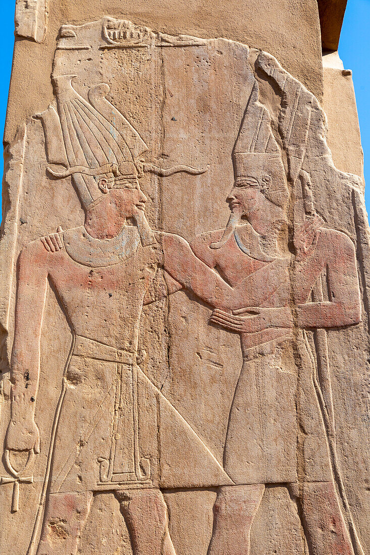 Steinmetzarbeiten im Karnak-Tempel, Luxor, Theben, UNESCO-Welterbe, Ägypten, Nordafrika, Afrika