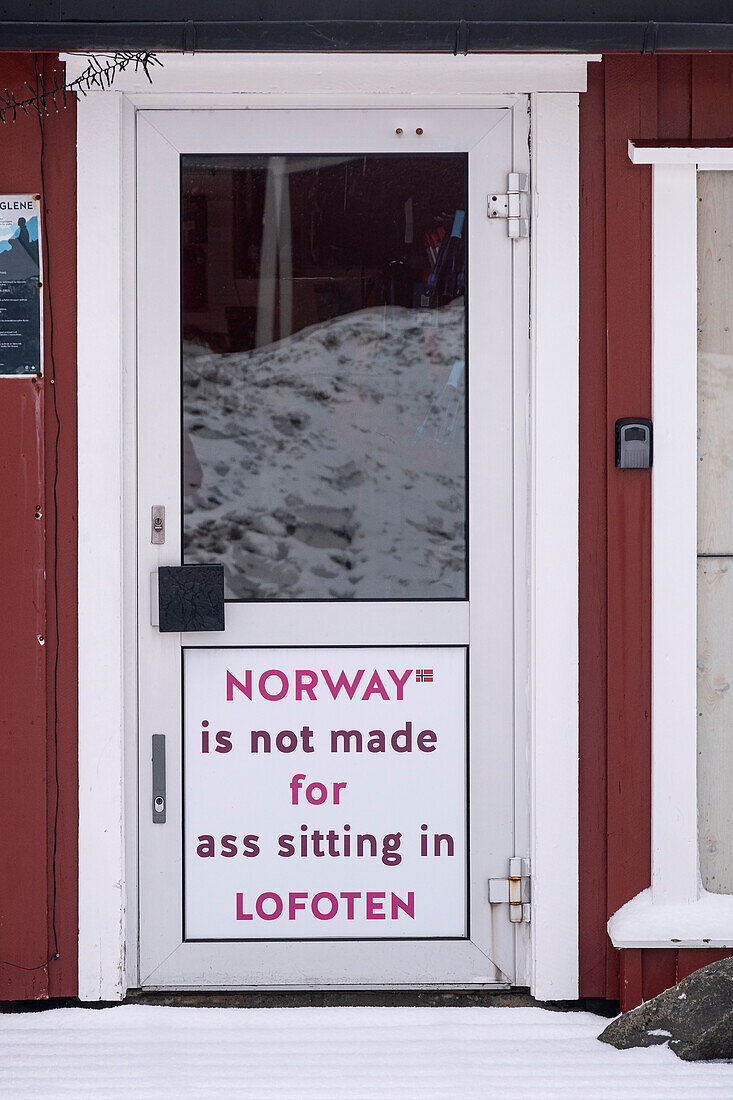 Rorbu cabin door with amusing phrase, Reine, Moskenesoya Island, Moskenes Municipality, Nordland County, Lofoten Islands, Norway, Scandinavia, Europe
