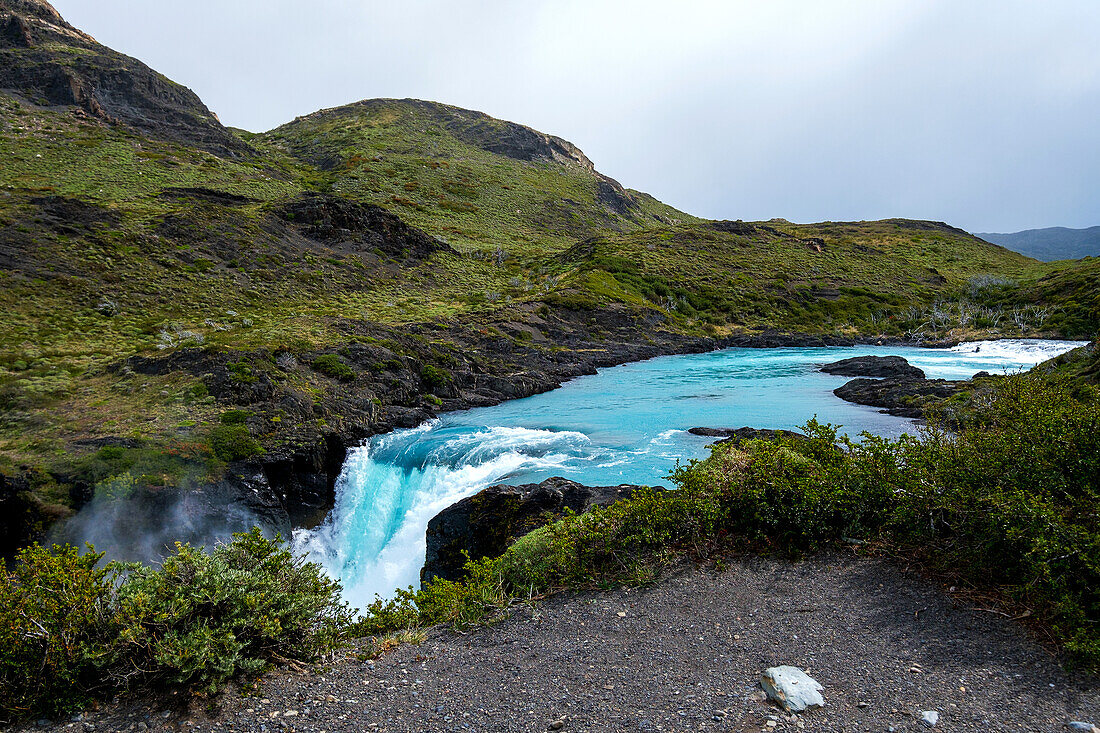 Salto Grande-Wasserfall, Torres del Paine-Nationalpark, Südchile, Südamerika