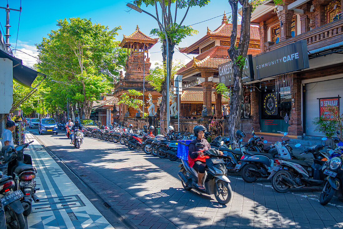 View of Hindu Temple and street in Kuta, Kuta, Bali, Indonesia, South East Asia, Asia