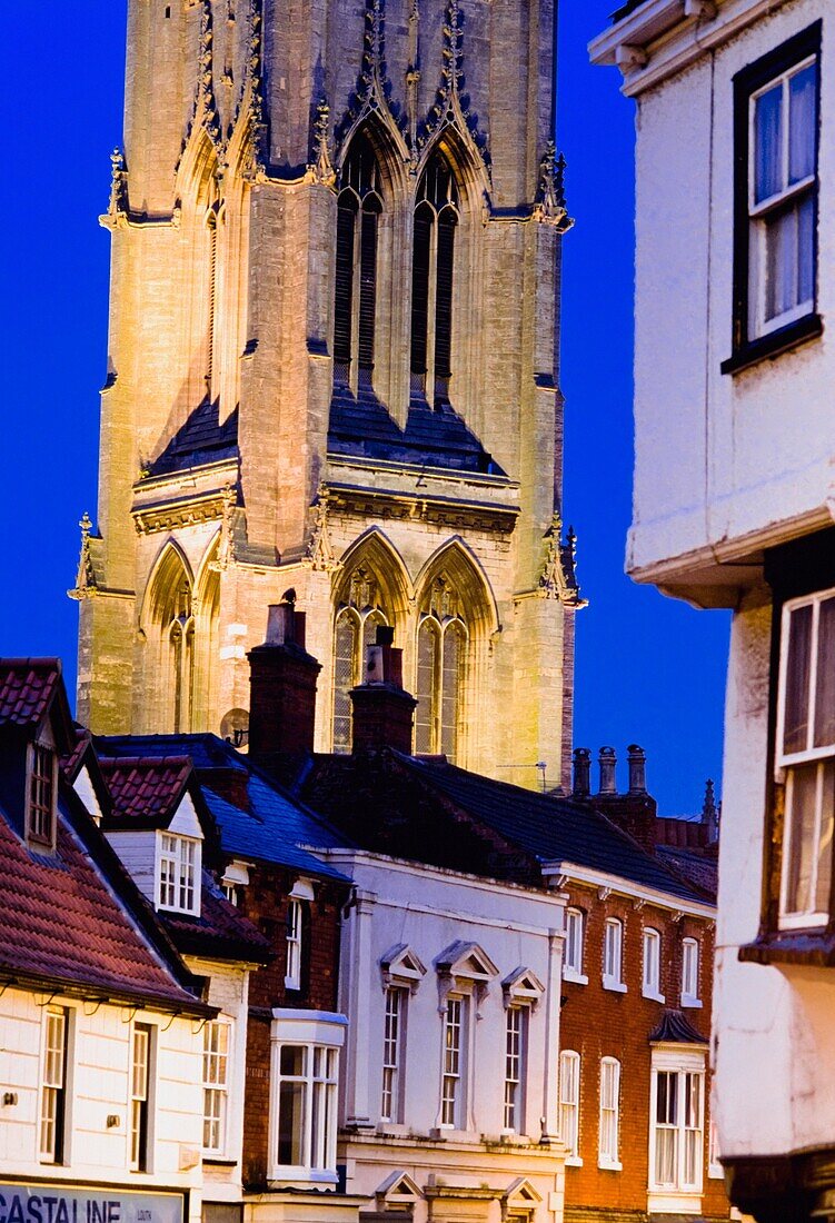 Außenansicht der St. James Kirche in Louth