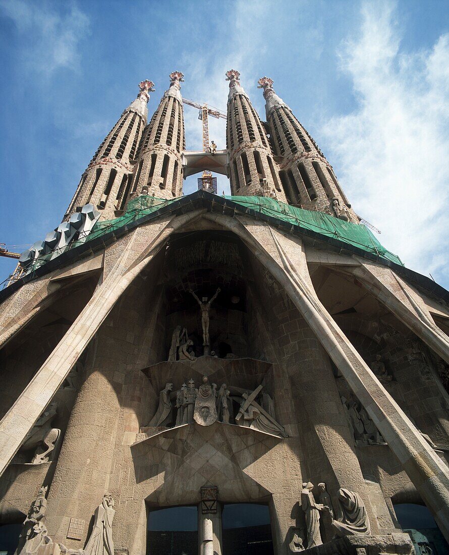 Niedriger Blickwinkel der Kirche Sagrada Familia