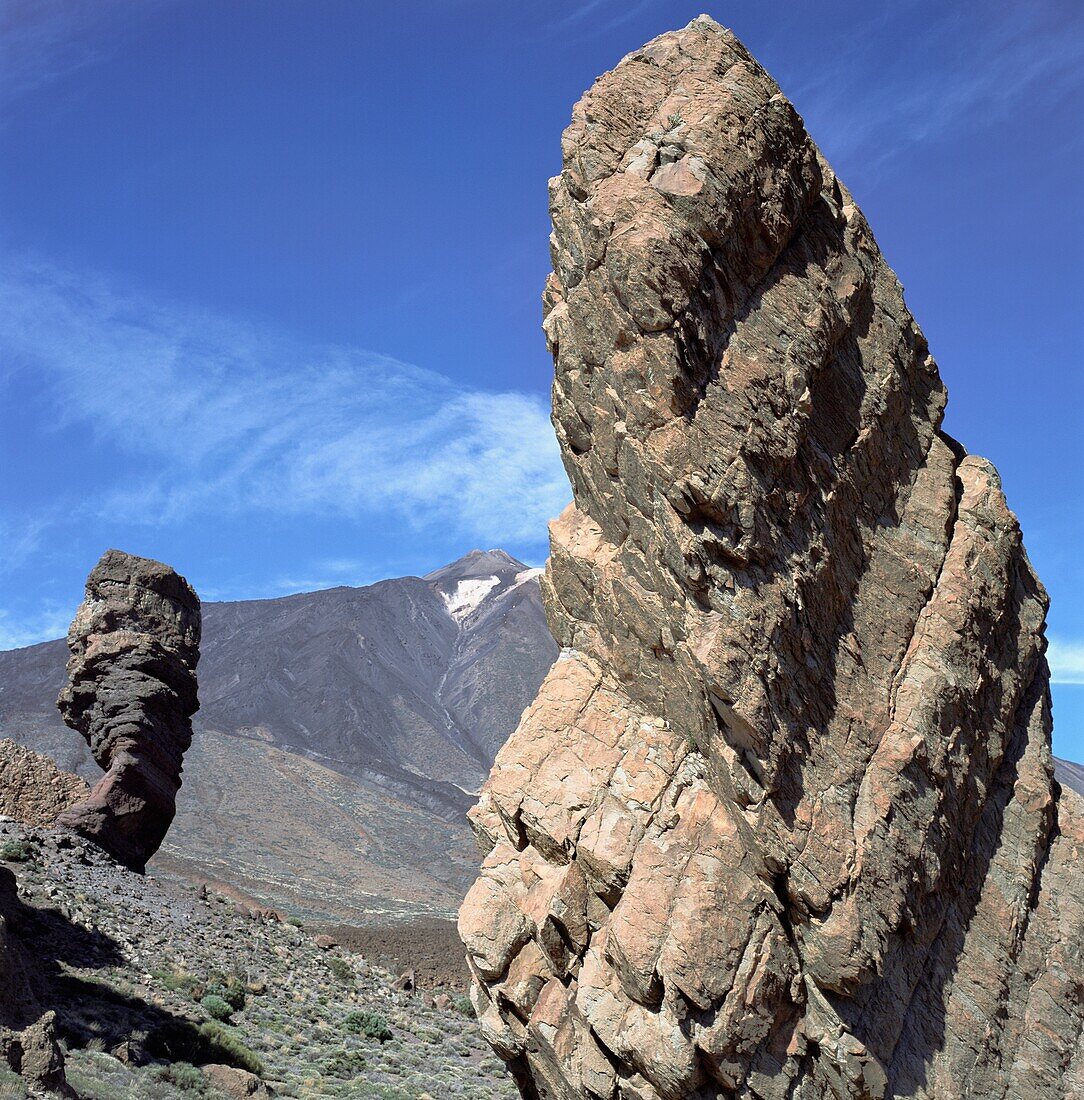 Felsformationen in der vulkanischen Calera um den Berg Teide