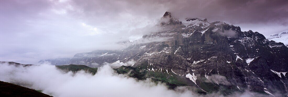 Gipfel des Eiger in der Nähe von Grindelwand in den Berner Alpen