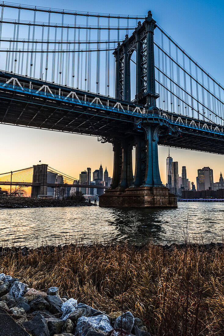 Manhattan Bridge at sunset, Brooklyn Bridge Park; Brooklyn, New York, United States of America