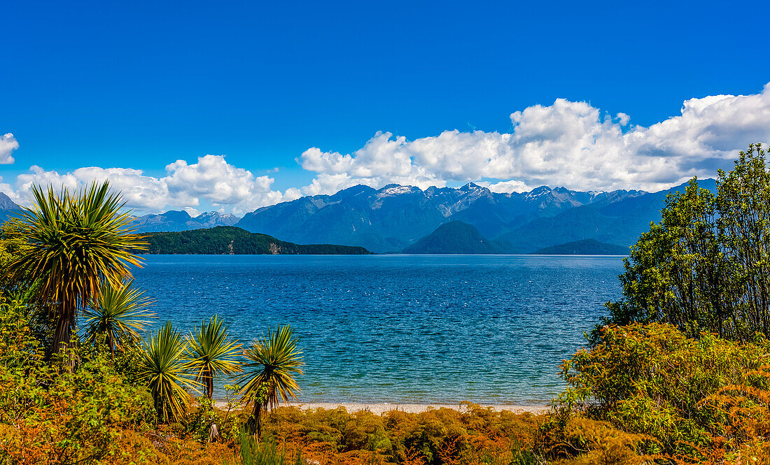 Landschaften auf der Südinsel Neuseelands mit Blick auf Stewart Island und die Westküste; Südinsel, Neuseeland.