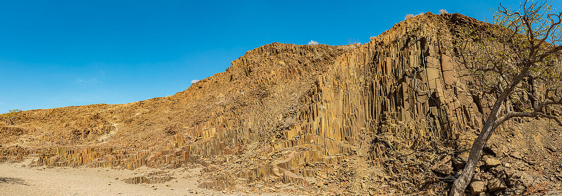 Orgelpfeifen, eisenhaltige Lavaformationen, Damaraland; Kunene-Region, Namibia.