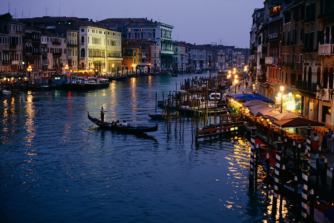 Canal Grande in der Abenddämmerung Venedig, Italien