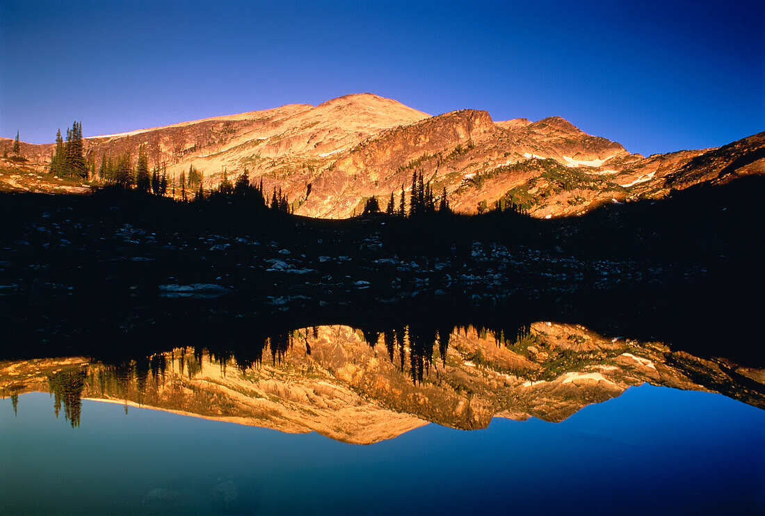 Gwillim Lakes Valhalla Provincial Park British Columbia, Canada