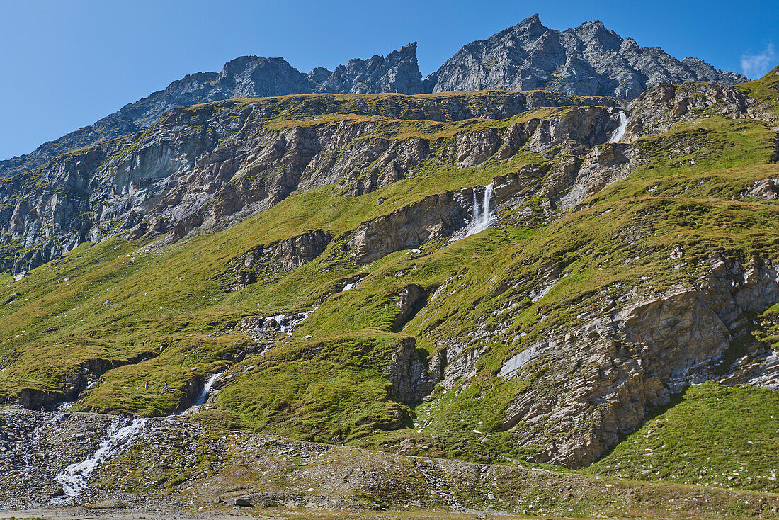 Waterfall at the Hochalpenstraße (Hochalpenstrasse) near Kaiser-Franz-Josefs-Höhe; Kärnten (Carinthia), Austria