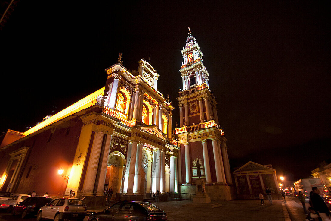 Kirche von San Francisco bei Nacht, Salta, Argentinien