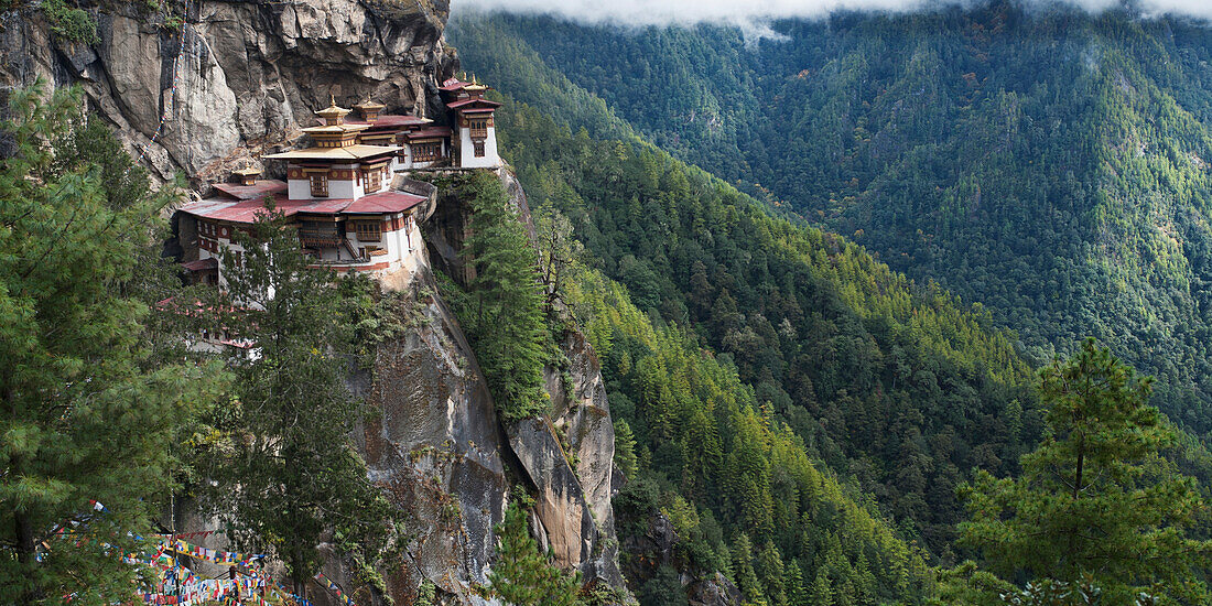 Tigernest-Kloster; Bezirk Paro, Bhutan