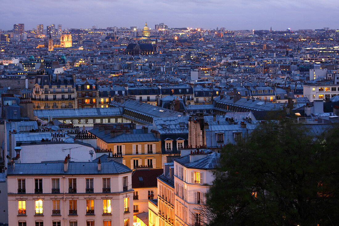 Skyline von Paris vom Montmartre aus; Paris Frankreich
