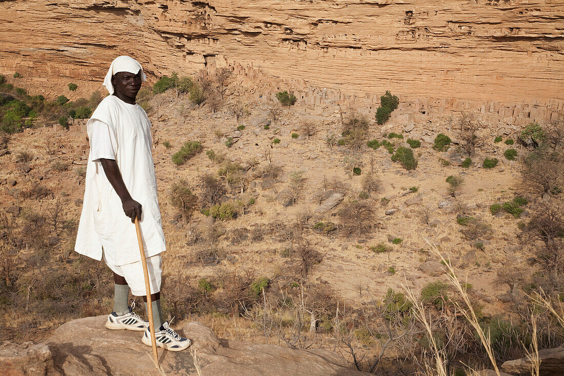 Dogon man, Bongo, Mali