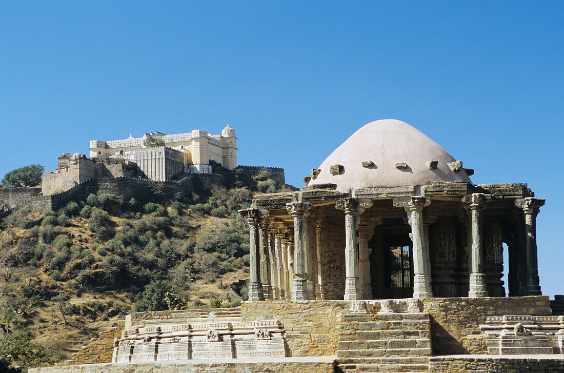 India, Rajasthan, Temple at Fort Kumbhalgarh; Kumbhalgarh