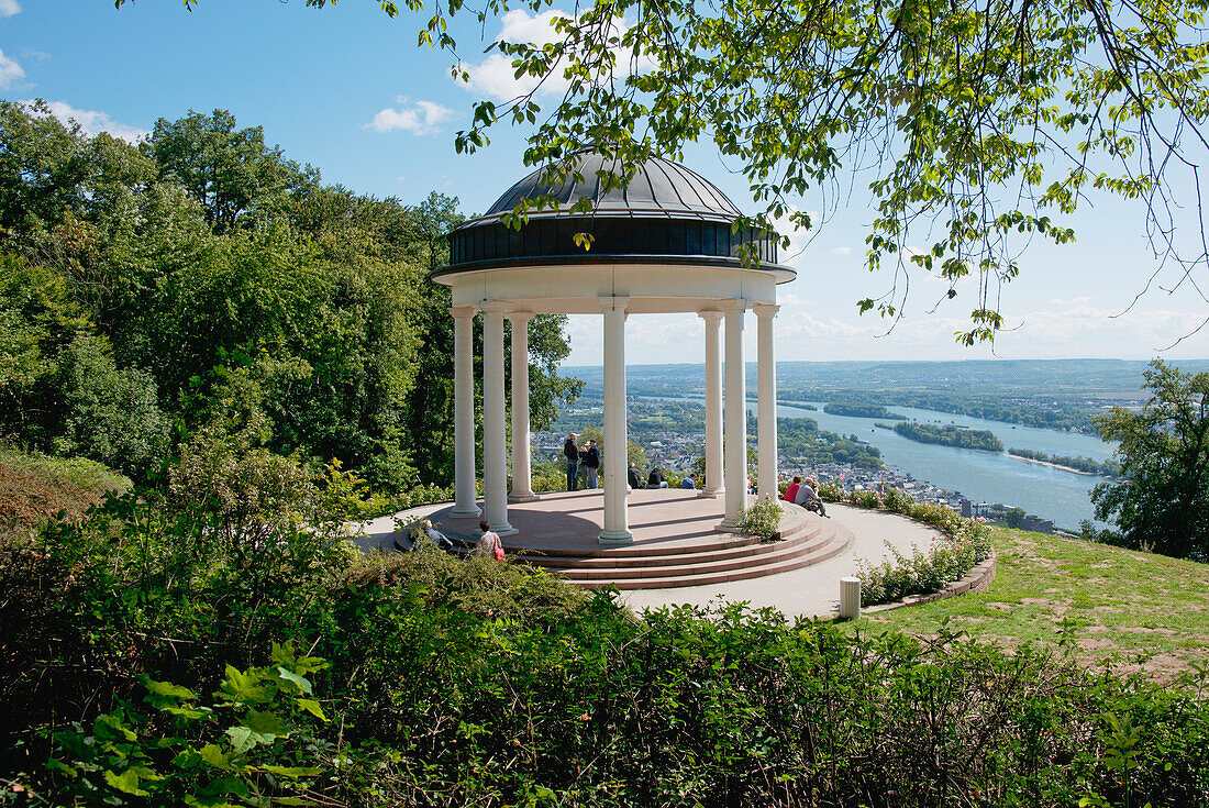 Tempel am Niederwalddenkmal; Rudesheim Rheingau-Taunus-Kreis Deutschland