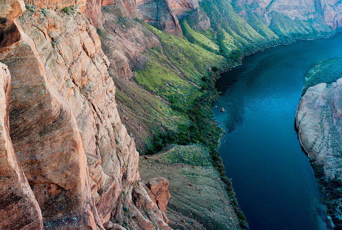 Blick auf den Colorado River; Arizona Vereinigte Staaten Von Amerika