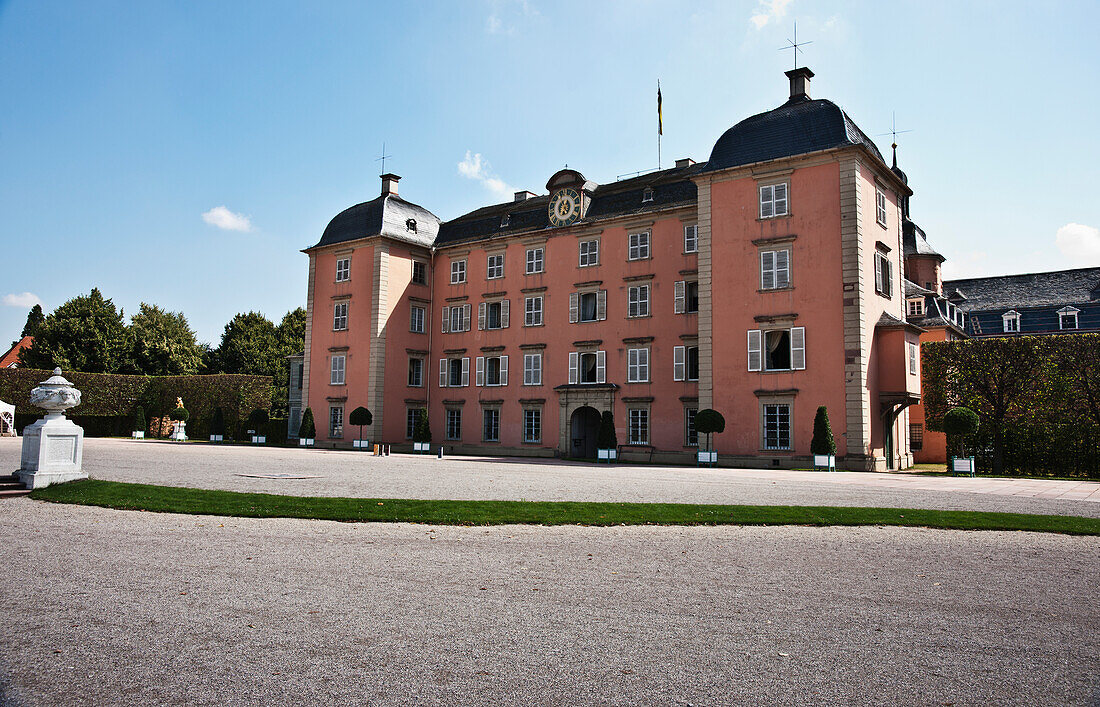 Schloss Schwetzingen Seiteneingang; Schwetzingen Baden-Wurtenburg Deutschland