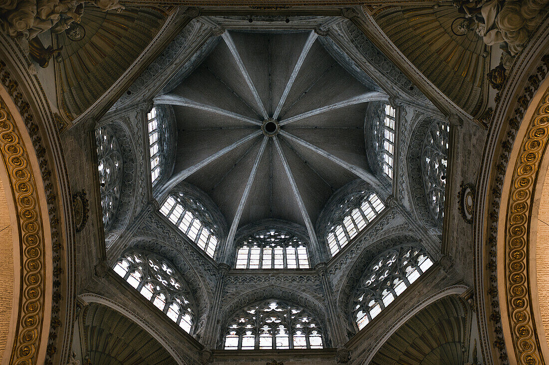 Innenansicht der Kuppel, Kathedrale von Valencia, Valencia, Spanien