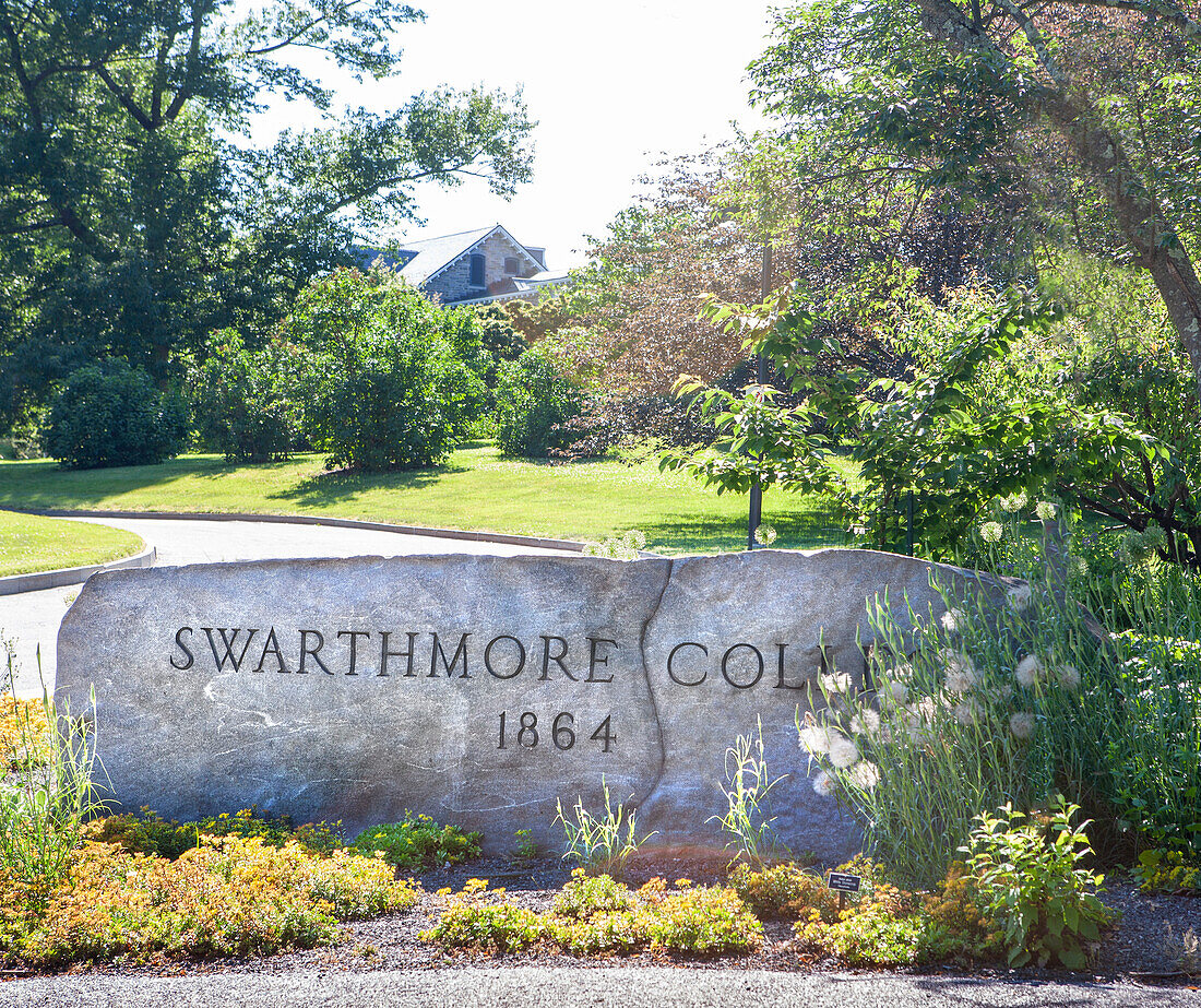 Steinschild, Swarthmore College, Swarthmore, Pennsylvania, USA