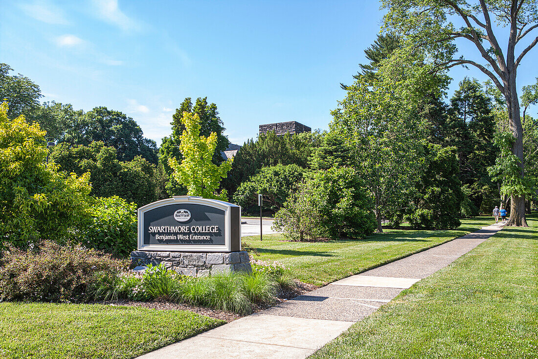 Eingangsschild, Swarthmore College, Swarthmore, Pennsylvania, USA