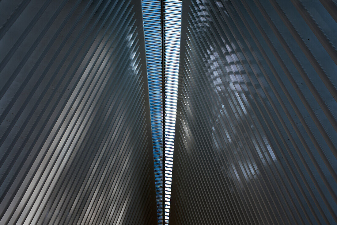 Tiefblick auf Deckendetail, World Trade Center Transportation Hub, New York City, New York, USA