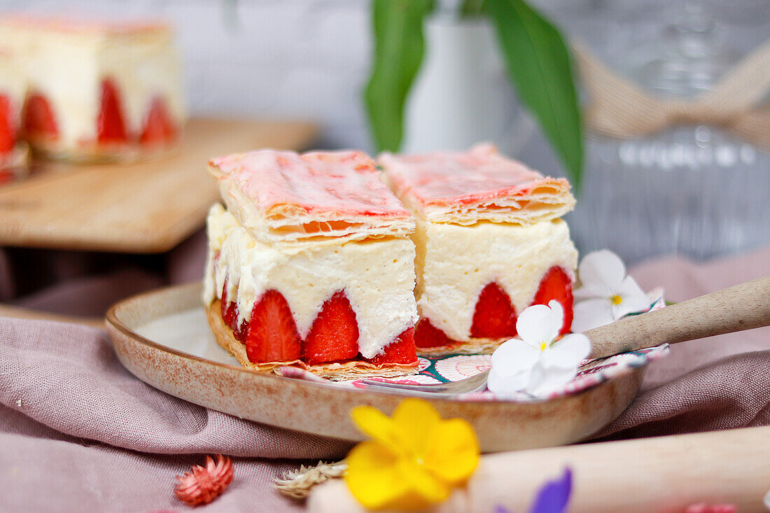 Strawberry cream cake