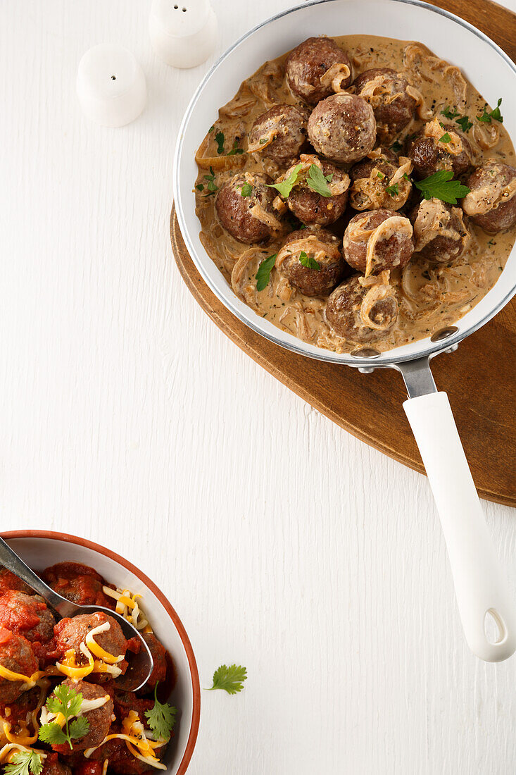 Meatballs in creamy mushroom sauce