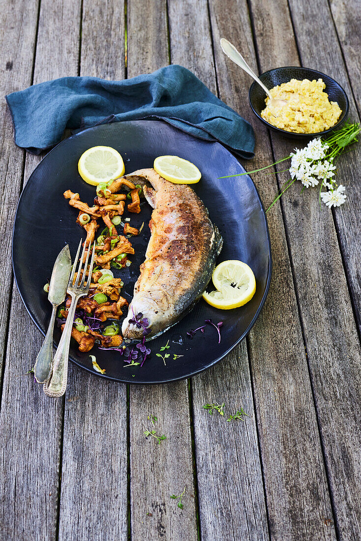 Baked whitefish with creamed lentils and chanterelles