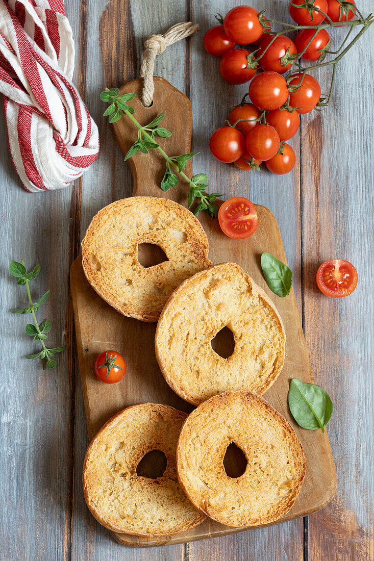 Durum wheat friselle (bread, southern Italy)