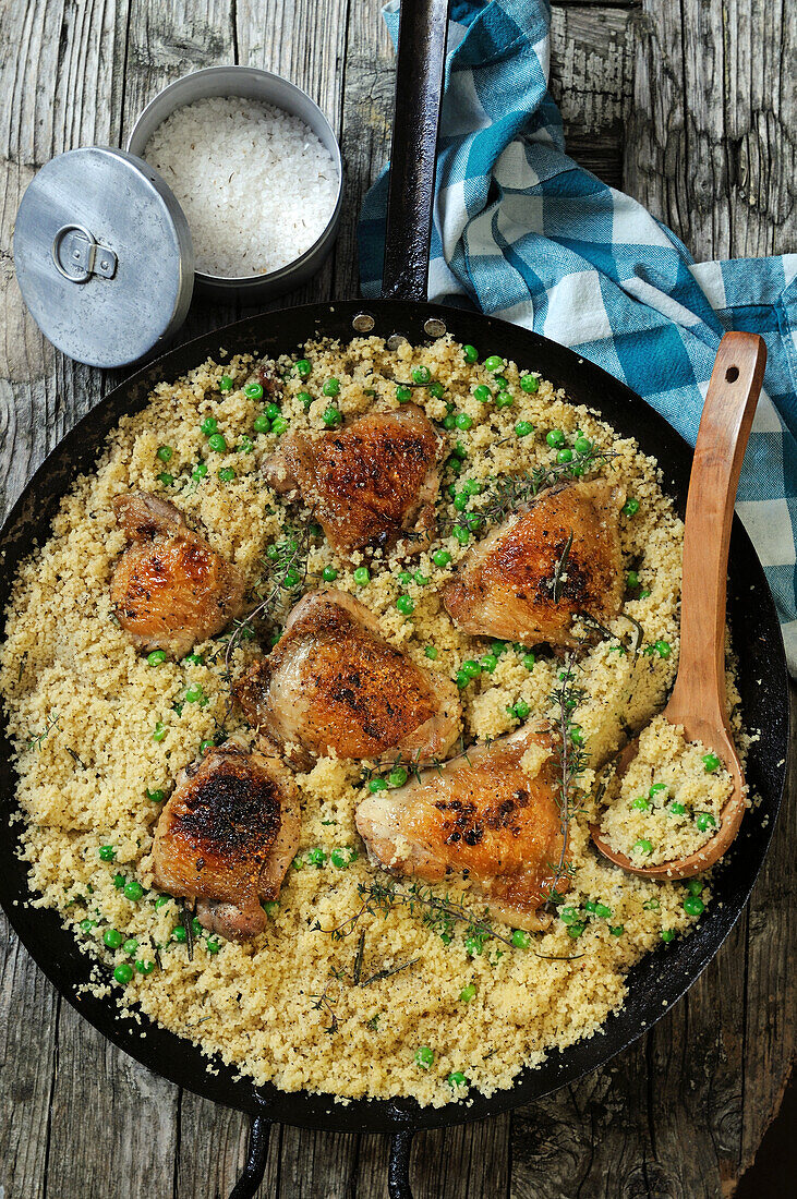 Couscous mit Hähnchen und Erbsen