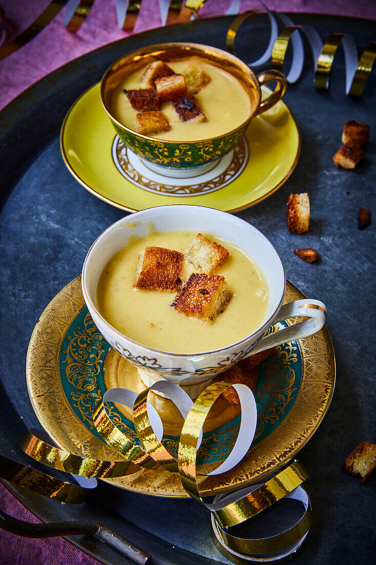 Curry-Kartoffelcremesuppe