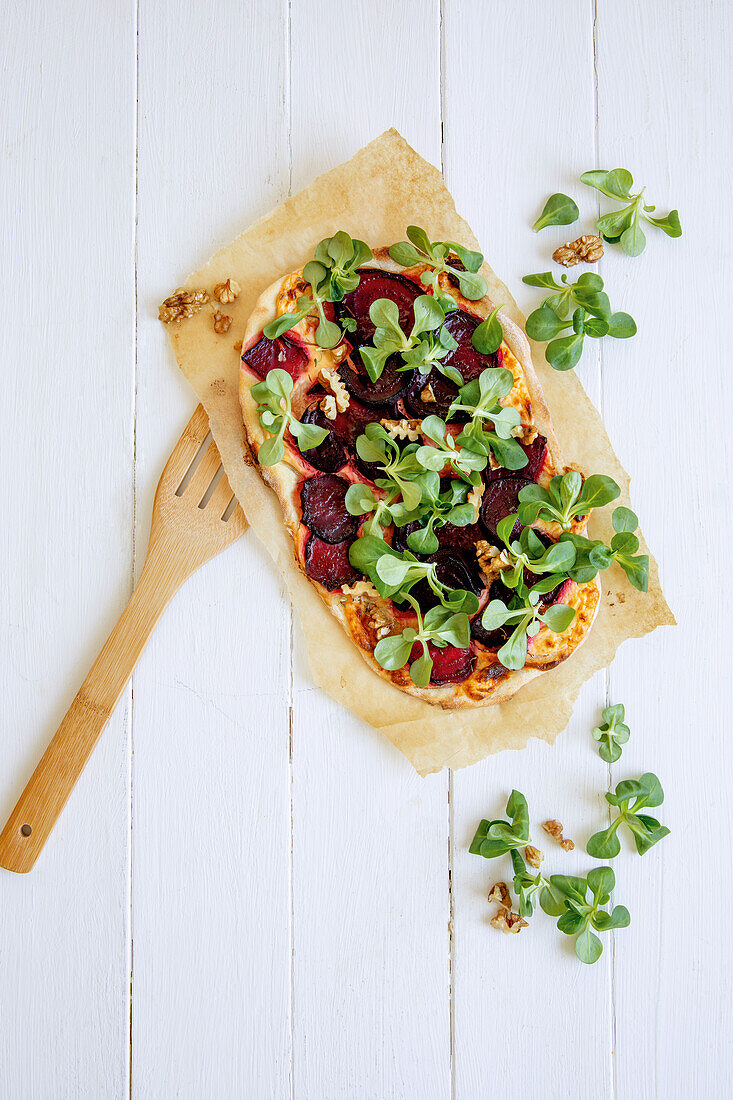 Beetroot tarte flambée