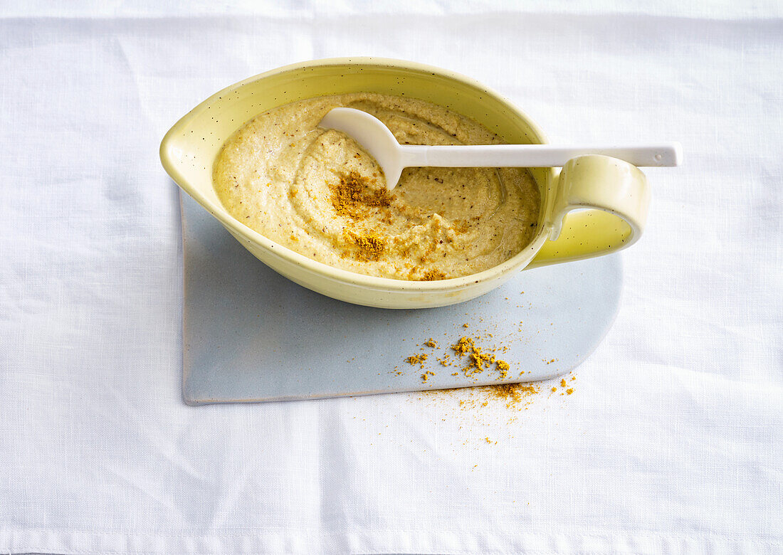 Veganer Cashew-Curry-Dip