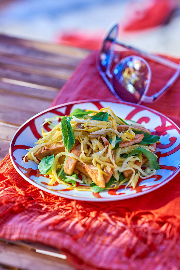 Summer squash salad with chicken